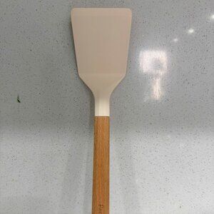 Silicone Spatula with Wooden Handle | Heat Resistant Baking Spatula | Kitchen To